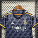 CAMISA FEMININA DO REAL MADRID 23/24 CINZA ESCURO EDIÇÃO ESPECIAL